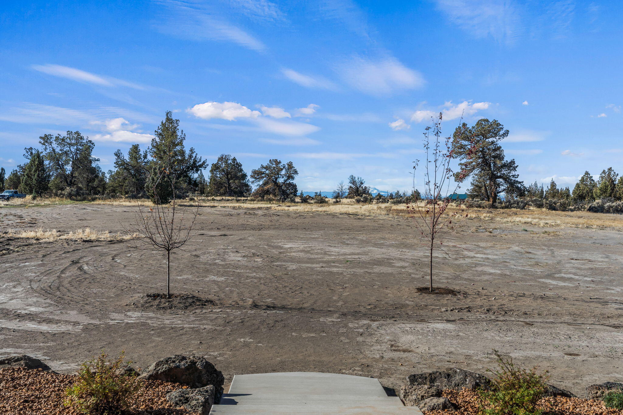 502 Southwest Bent Loop Powell Butte, OR 97753 - Photo 28 of 40 2025_10_27_502_sw_bent_loop_pb-25