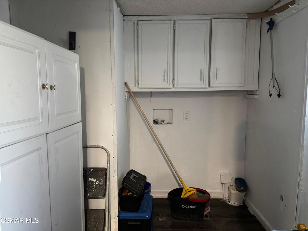 40701 Rancho Vista Boulevard, Unit 76 Palmdale, CA 93551 - Photo 12 of 31 a bathroom with a shower