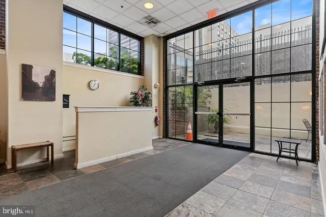 $299,900 | 1010 Arch Street, Unit 603, Philadelphia, PA 19107