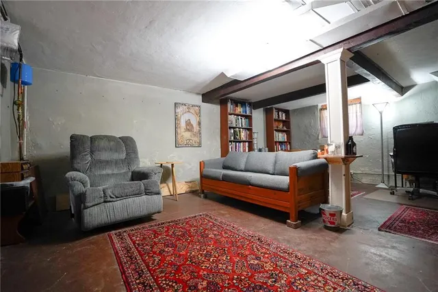 $349,000 | 6501 Charlotte Street, Kansas City, MO 64131