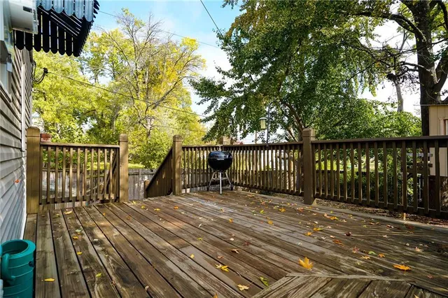 $349,000 | 6501 Charlotte Street, Kansas City, MO 64131