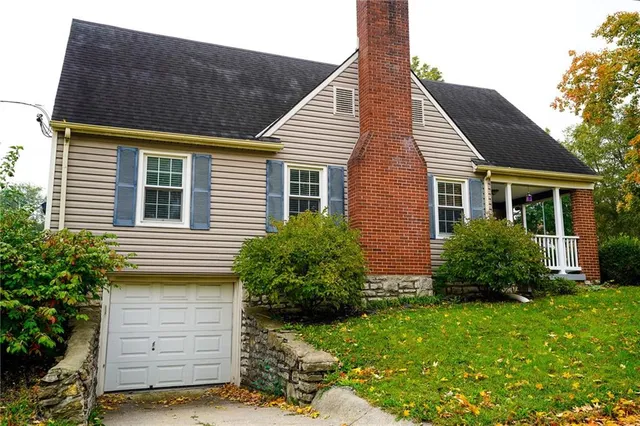 $349,000 | 6501 Charlotte Street, Kansas City, MO 64131