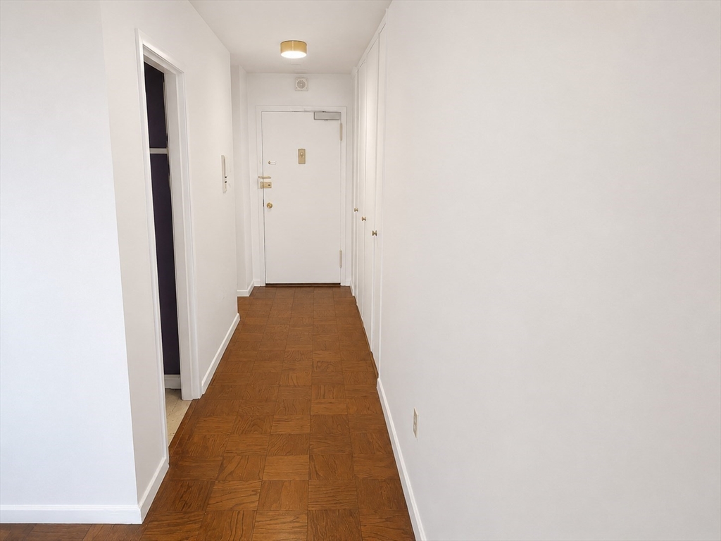 9 Hawthorne Place, Unit 12F Boston, MA 02114 - Photo 8 of 14