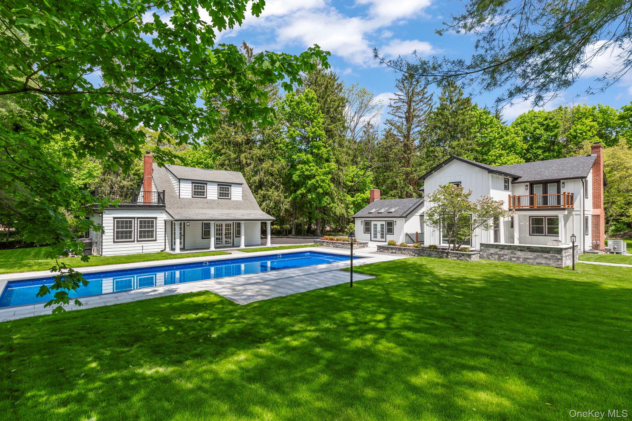 75 Centerport Road Greenlawn, NY 11740 - Photo 4 of 47