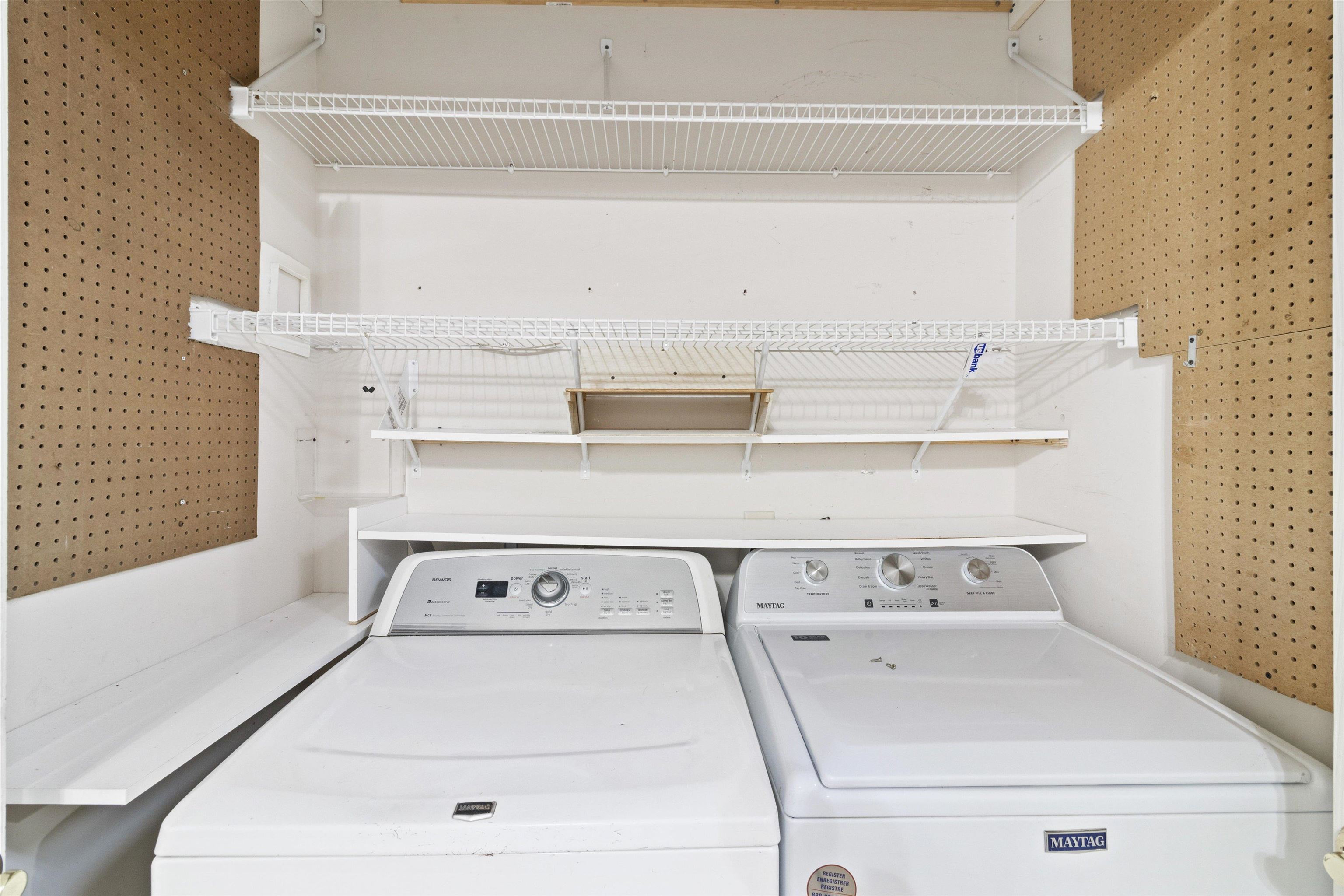 1262 South Collierville Arlington Road Collierville, TN 38017 - Photo 13 of 26 a utility room with dryer and washer