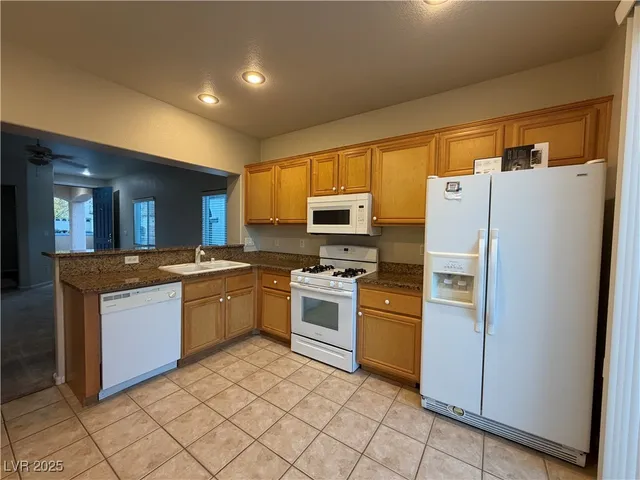 $1,950 | 10616 Calico Pines Avenue, Las Vegas, NV 89135