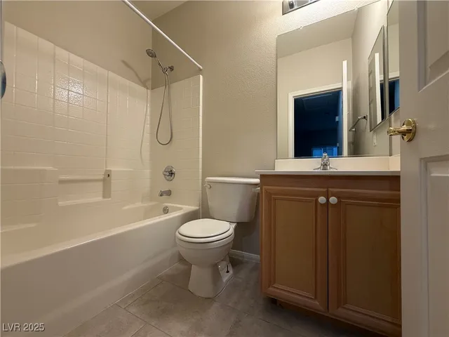 $1,950 | 10616 Calico Pines Avenue, Las Vegas, NV 89135