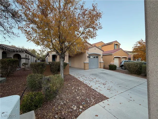 $1,950 | 10616 Calico Pines Avenue, Las Vegas, NV 89135