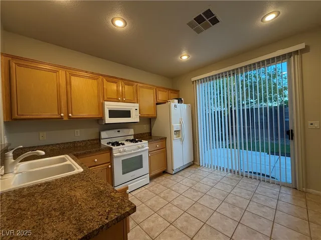 $1,950 | 10616 Calico Pines Avenue, Las Vegas, NV 89135