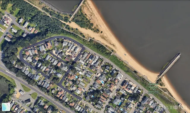 a view of washer and dryer