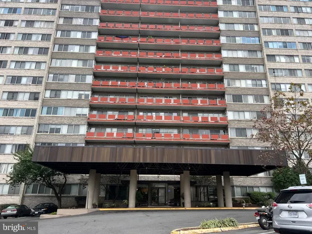 $1,500 | 5340 Holmes Run Parkway, Unit 516, Alexandria, VA 22304