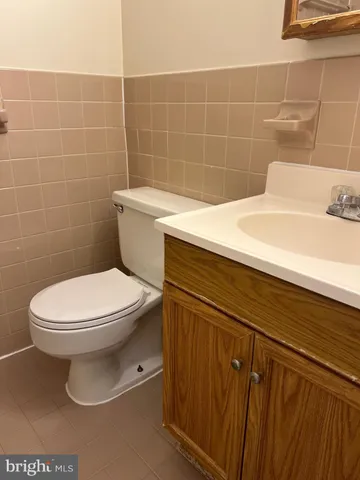 $1,500 | 5340 Holmes Run Parkway, Unit 516, Alexandria, VA 22304