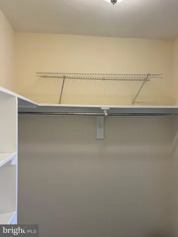 $1,500 | 5340 Holmes Run Parkway, Unit 516, Alexandria, VA 22304