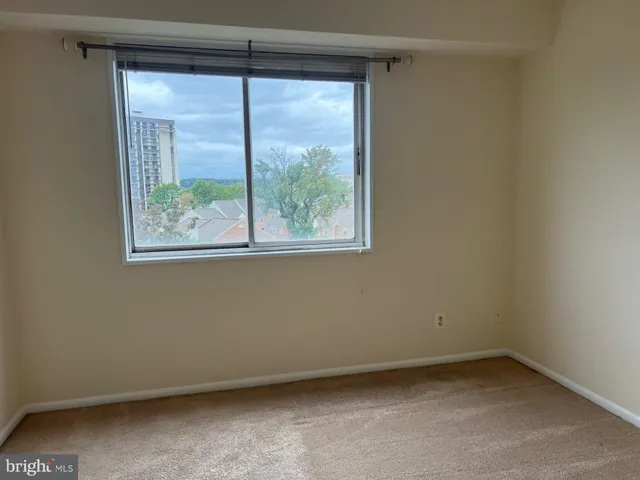 $1,500 | 5340 Holmes Run Parkway, Unit 516, Alexandria, VA 22304