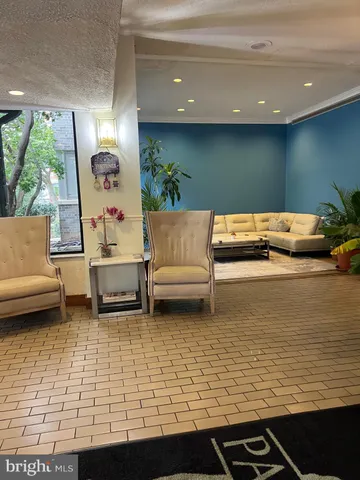 $1,500 | 5340 Holmes Run Parkway, Unit 516, Alexandria, VA 22304