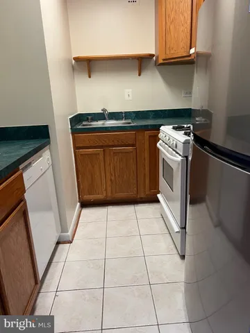 $1,500 | 5340 Holmes Run Parkway, Unit 516, Alexandria, VA 22304