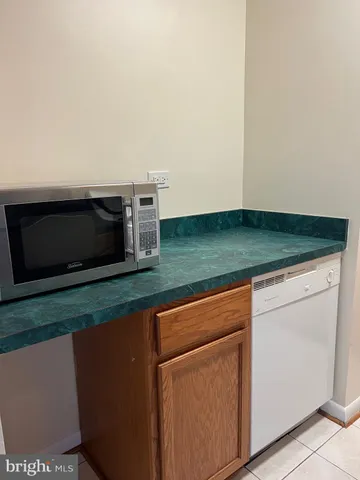 $1,500 | 5340 Holmes Run Parkway, Unit 516, Alexandria, VA 22304