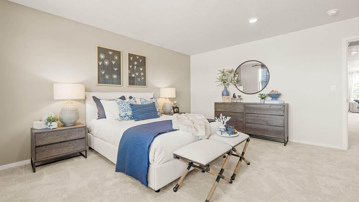 61163 Southeast Splendor Lane Bend, OR 97702 - Photo 27 of 35 027 Primary Bedroom
