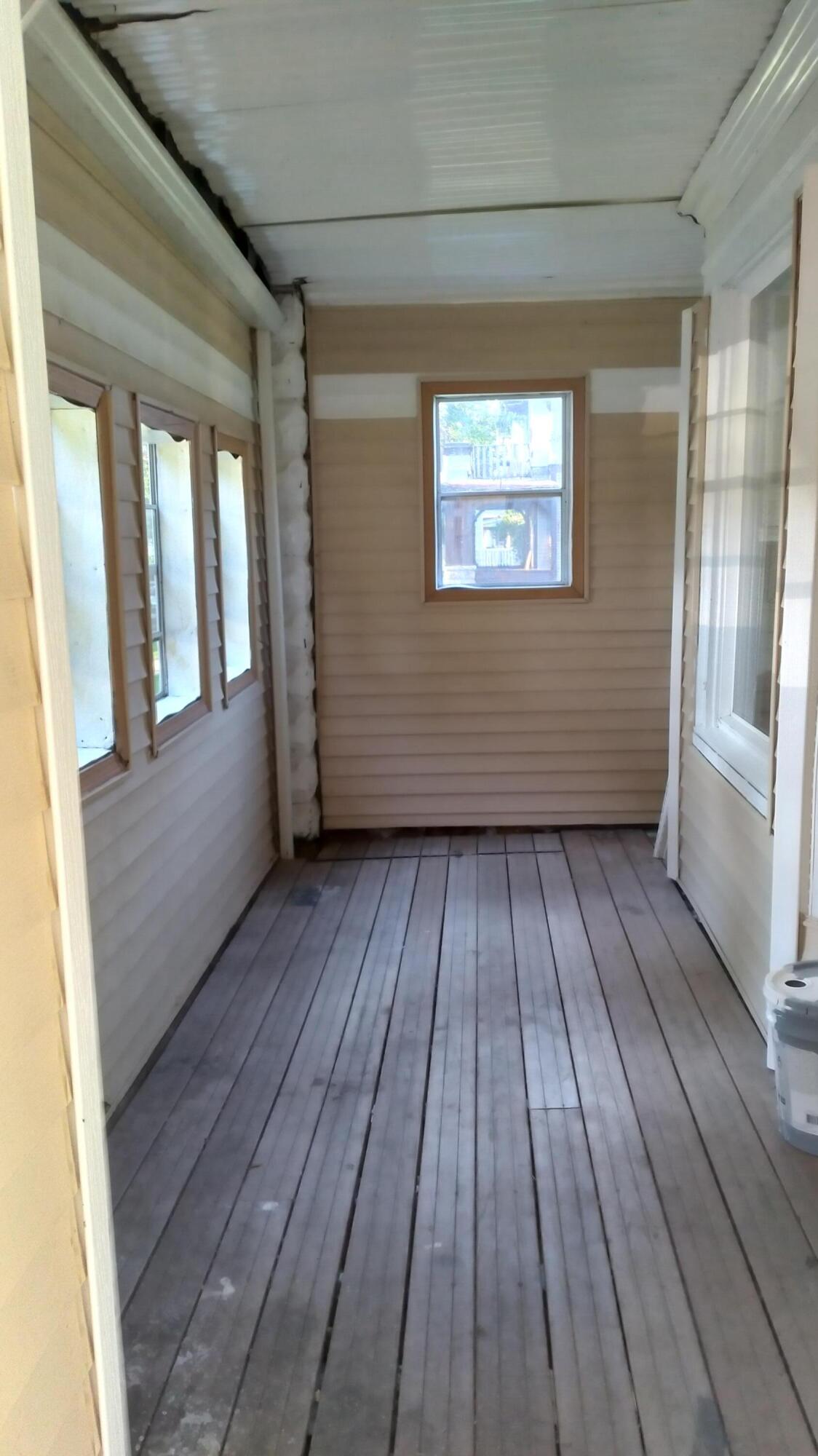 2342 North 45th Street, Unit 2344 Milwaukee, WI 53210 - Photo 15 of 16 Lower porch