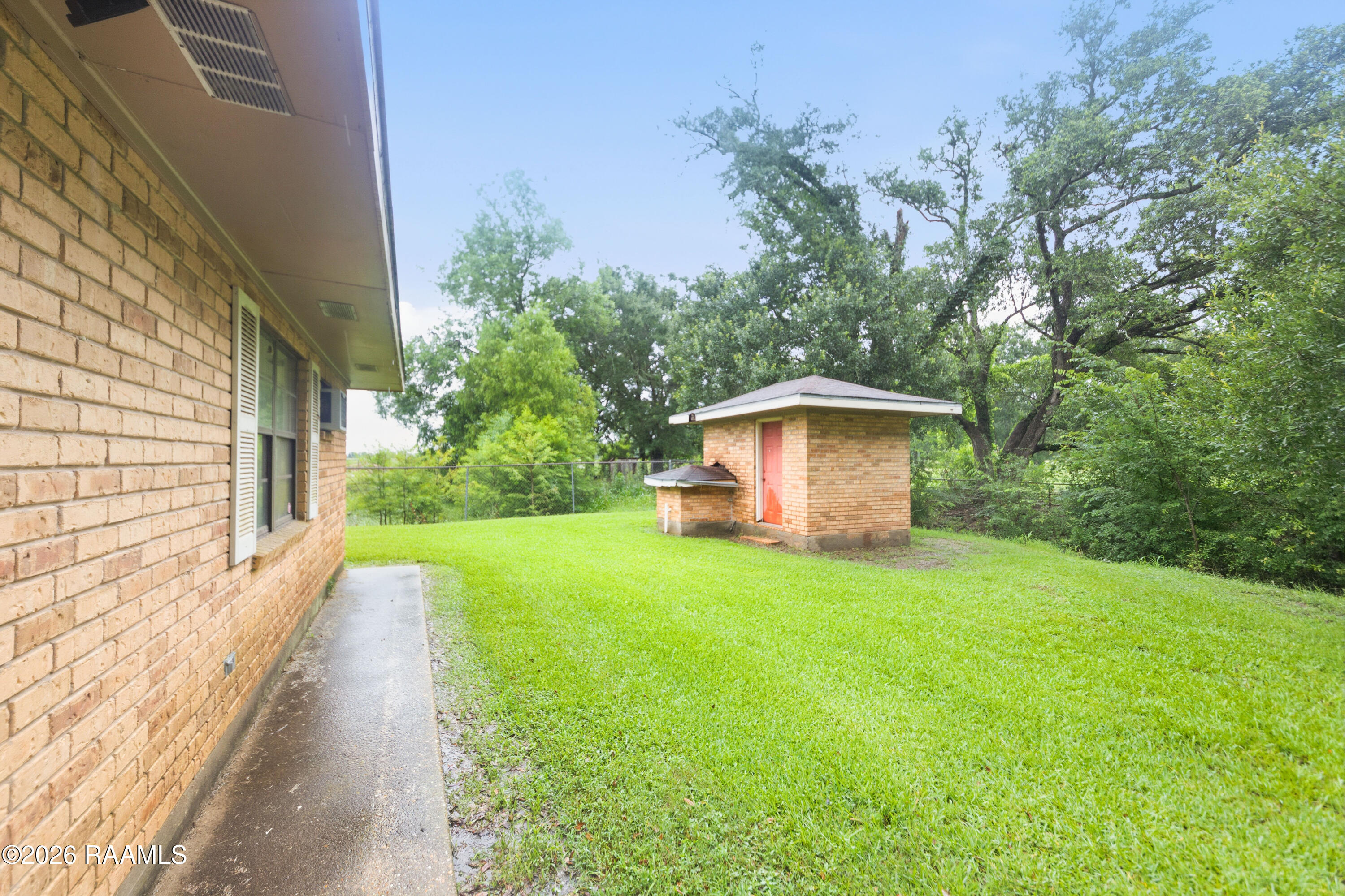 421 Chachere Lane Church Point, LA 70525 - Photo 34 of 46 421 Chachere-10