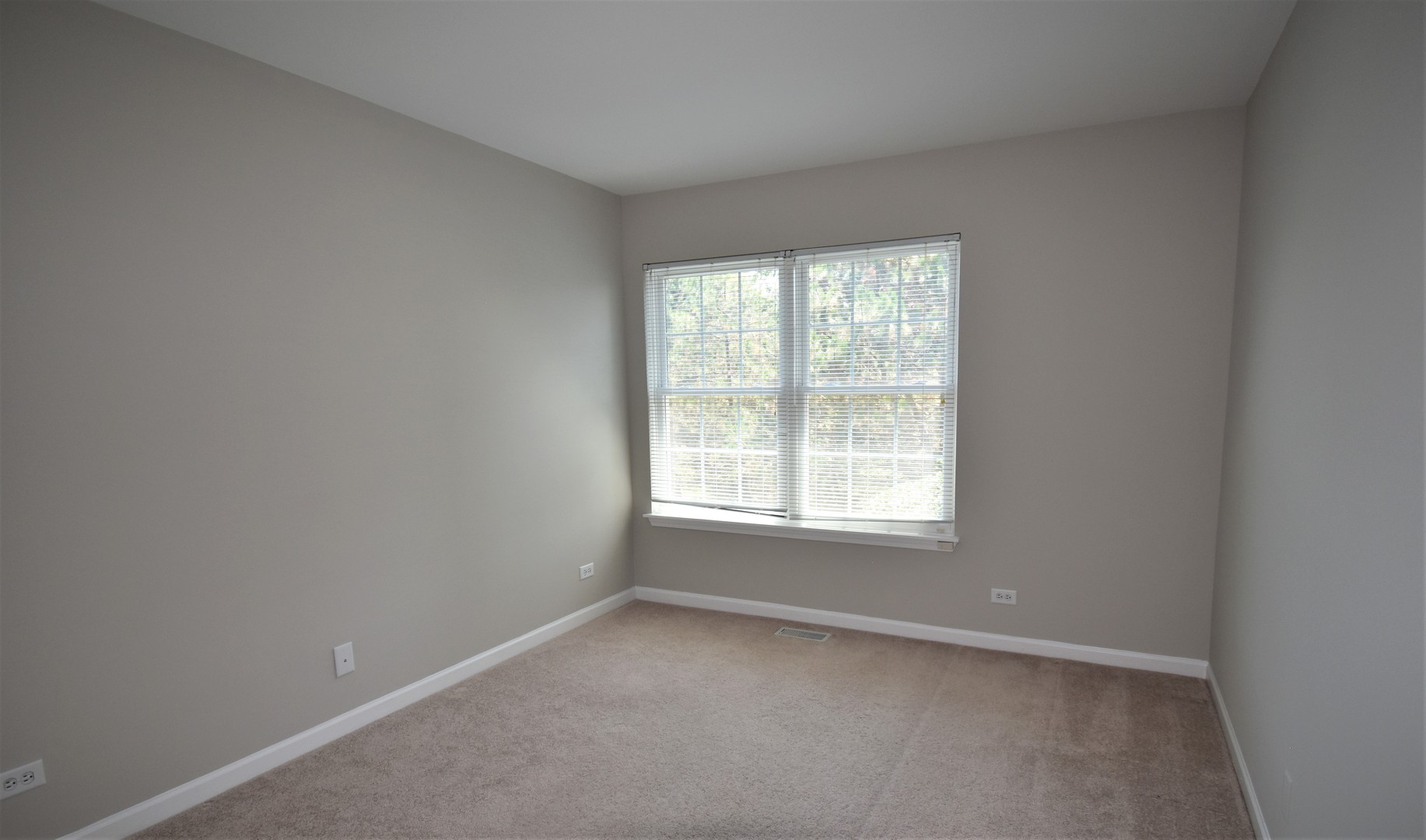 846 Old Checker Road Buffalo Grove, IL 60089 - Photo 16 of 21