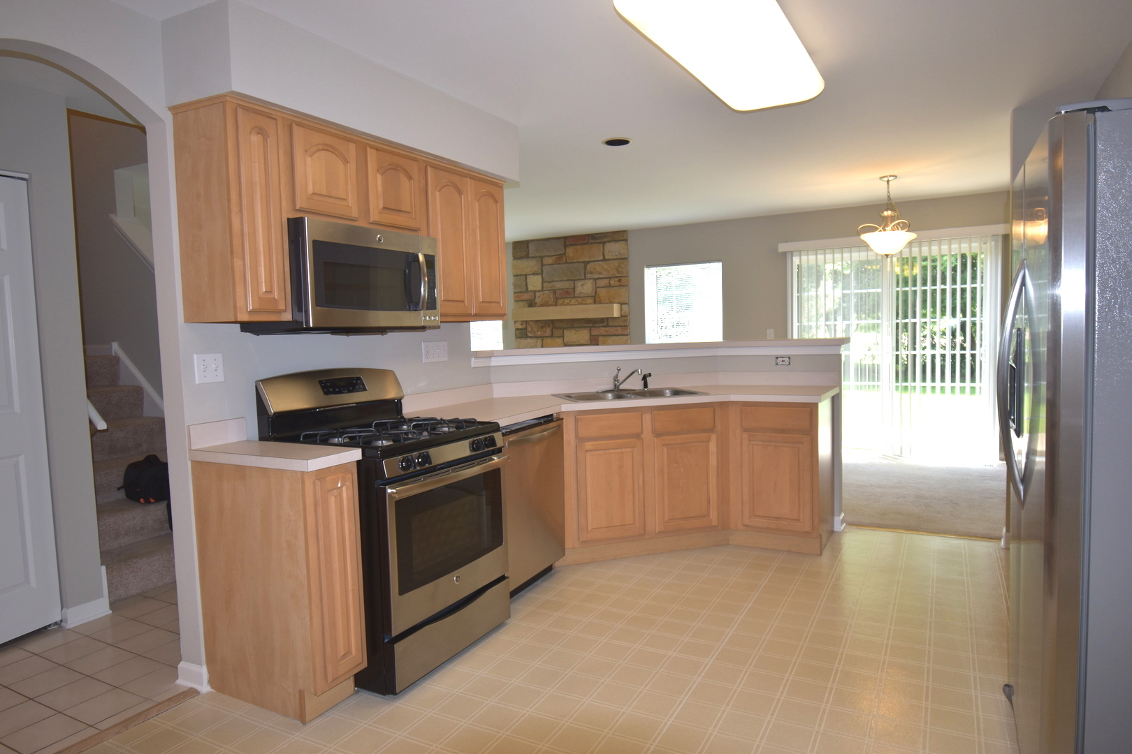 846 Old Checker Road Buffalo Grove, IL 60089 - Photo 4 of 21