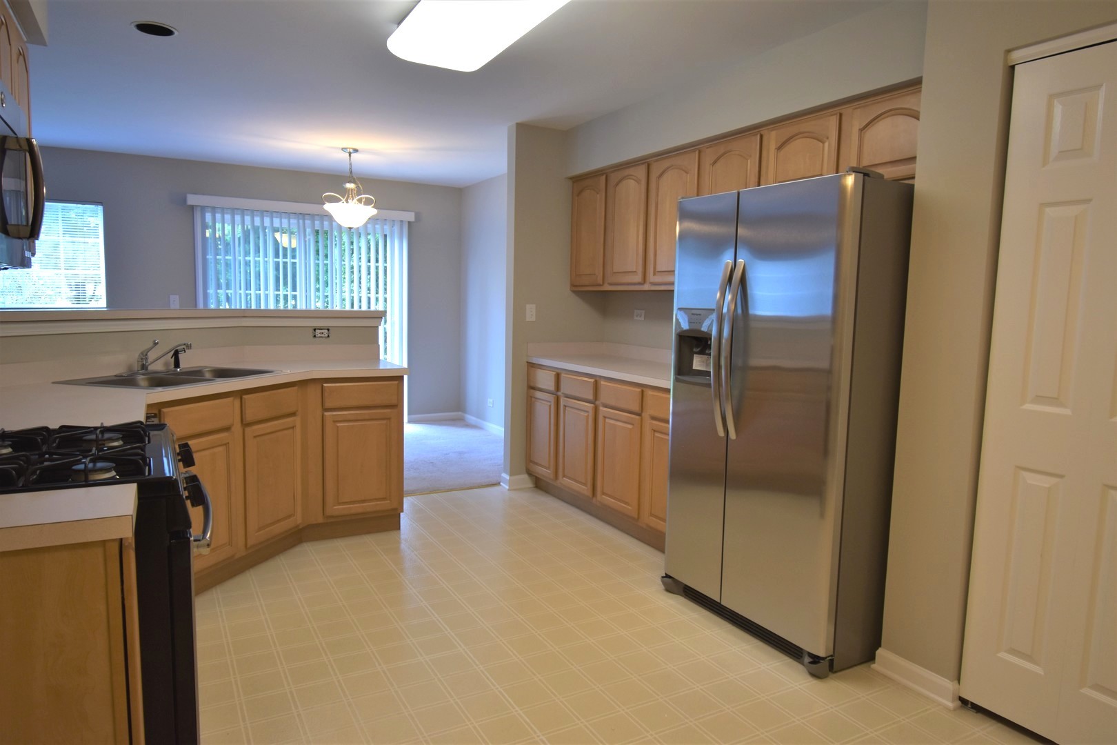 846 Old Checker Road Buffalo Grove, IL 60089 - Photo 5 of 21