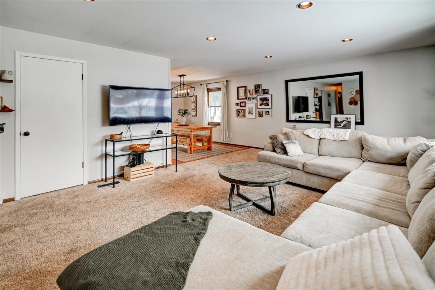 21 Meadowlark Drive Madison, WI 53714 - Photo 5 of 55