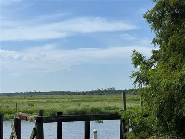 $12,500 | 4497 Pontchartrain Drive, Slidell, LA 70458