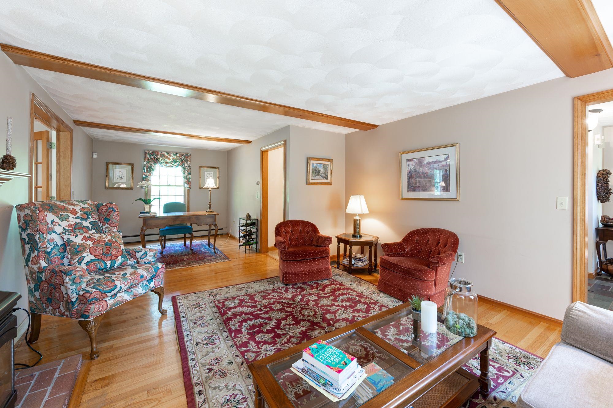 138 Kendall Pond Road Windham, NH 03087 - Photo 13 of 37