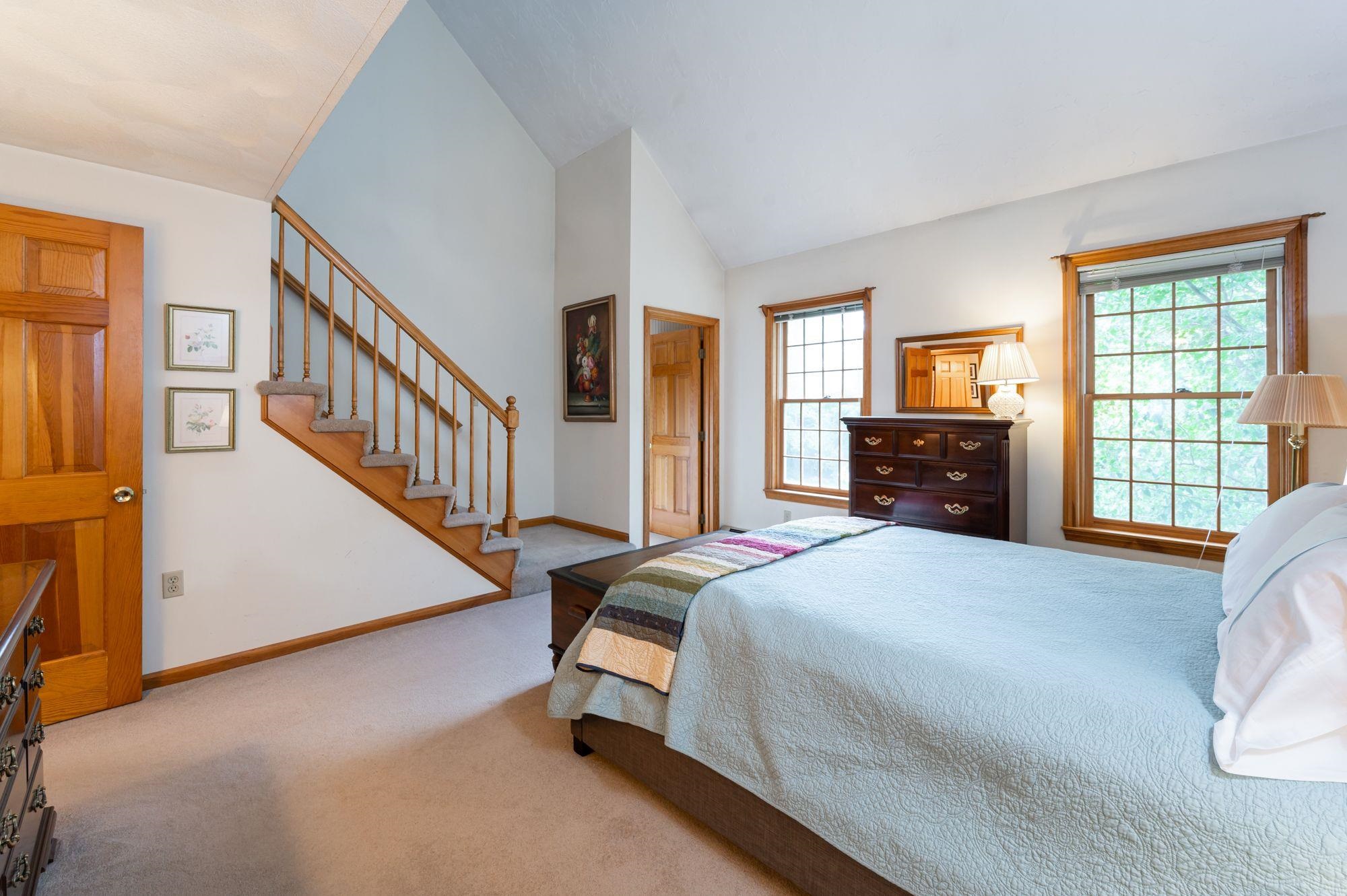 138 Kendall Pond Road Windham, NH 03087 - Photo 19 of 37
