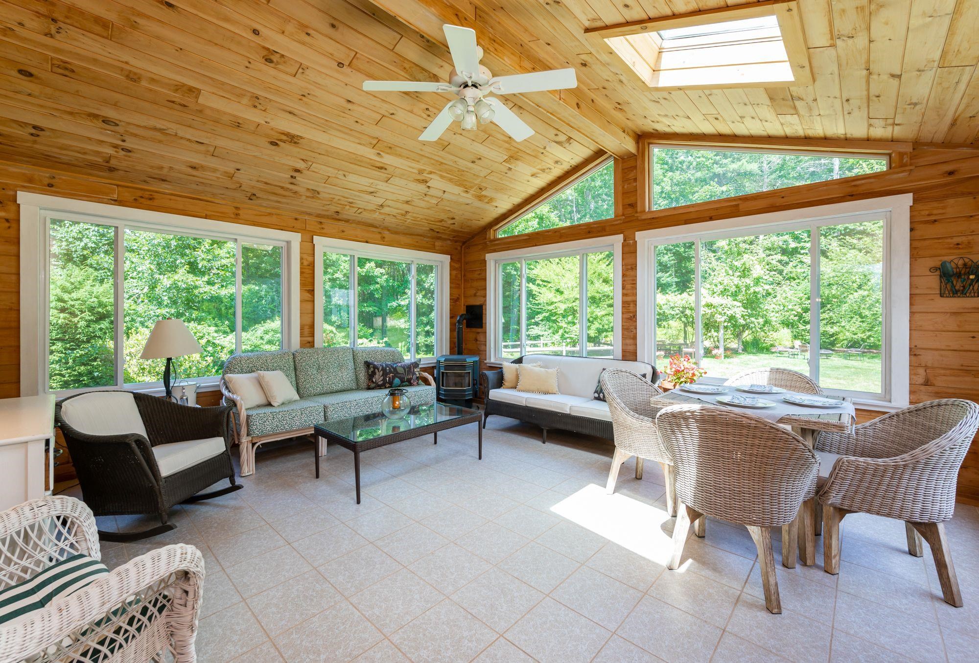 138 Kendall Pond Road Windham, NH 03087 - Photo 6 of 37