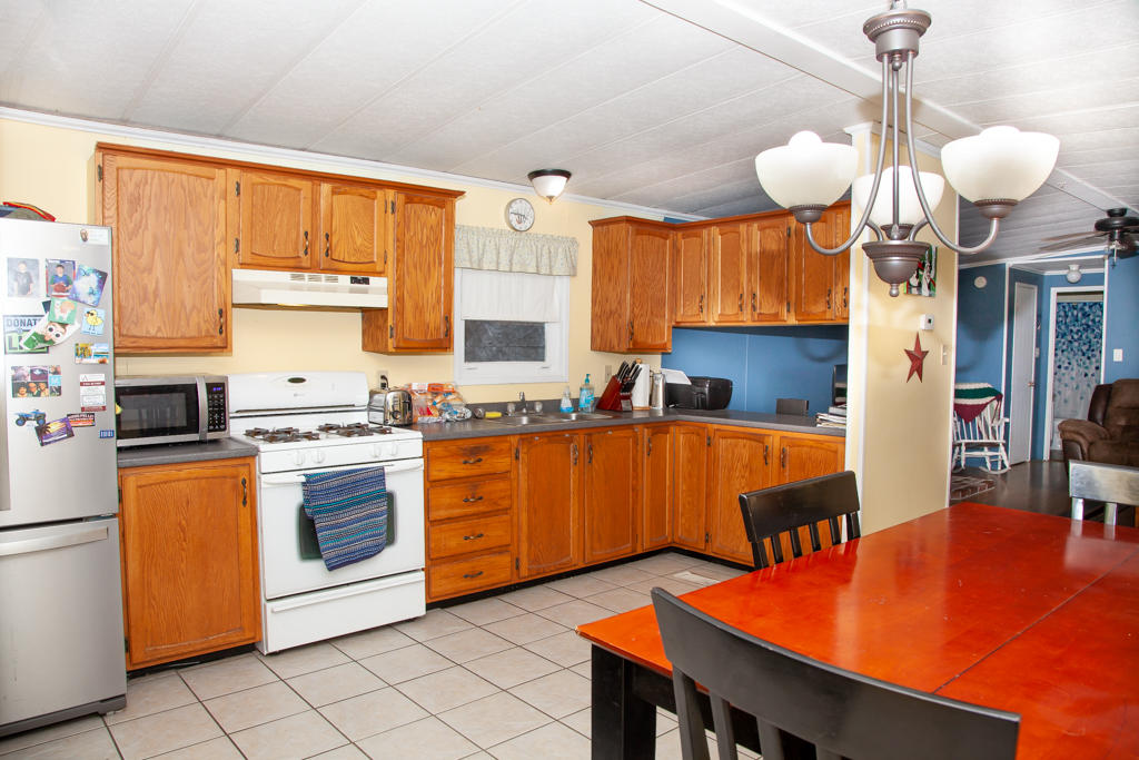 17 Fish Hatchery Road, Unit A New Gloucester, ME 04260 - Photo 7 of 14 moon-07
