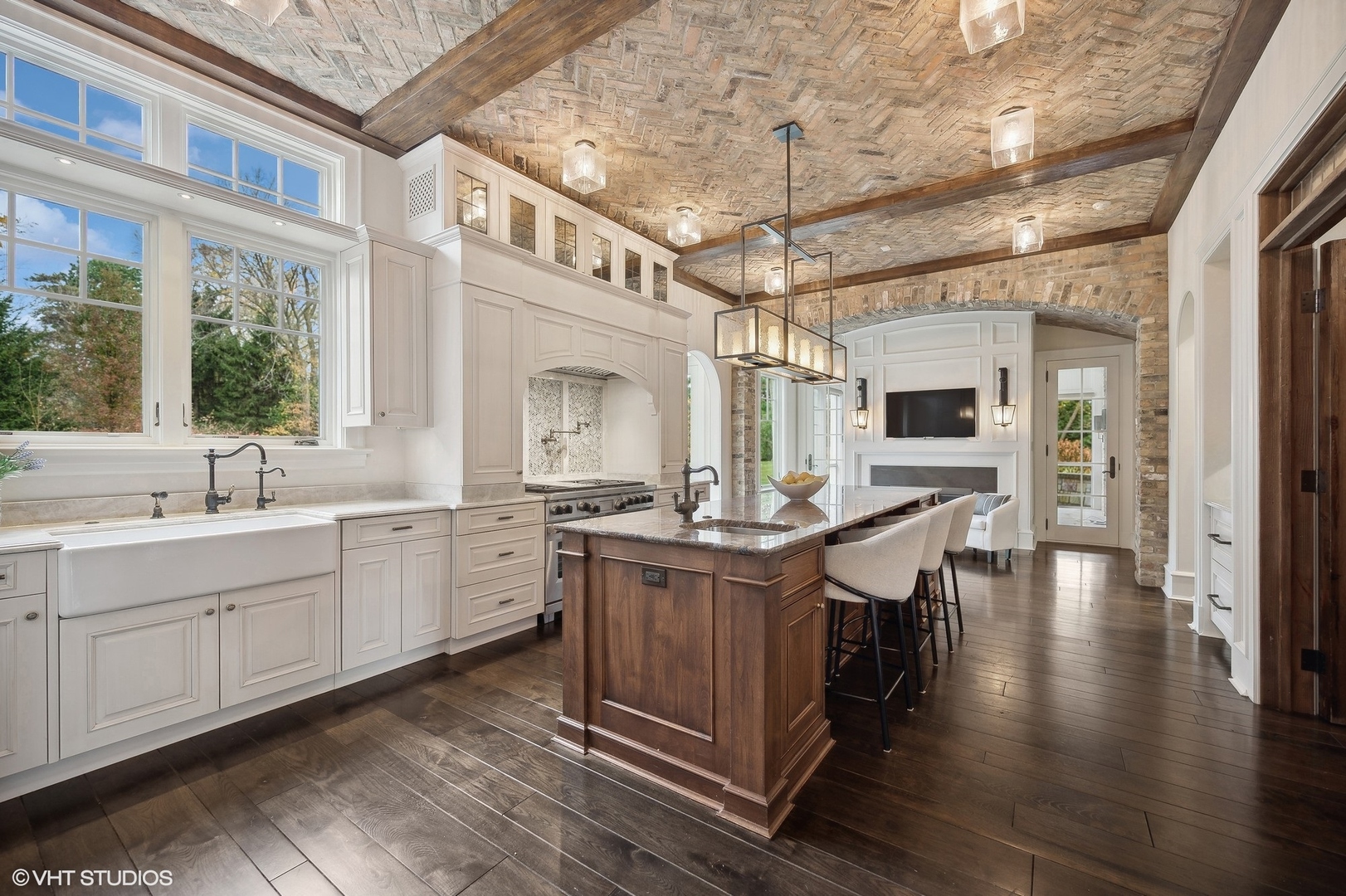 931 Sunset Road Winnetka, IL 60093 - Photo 13 of 42