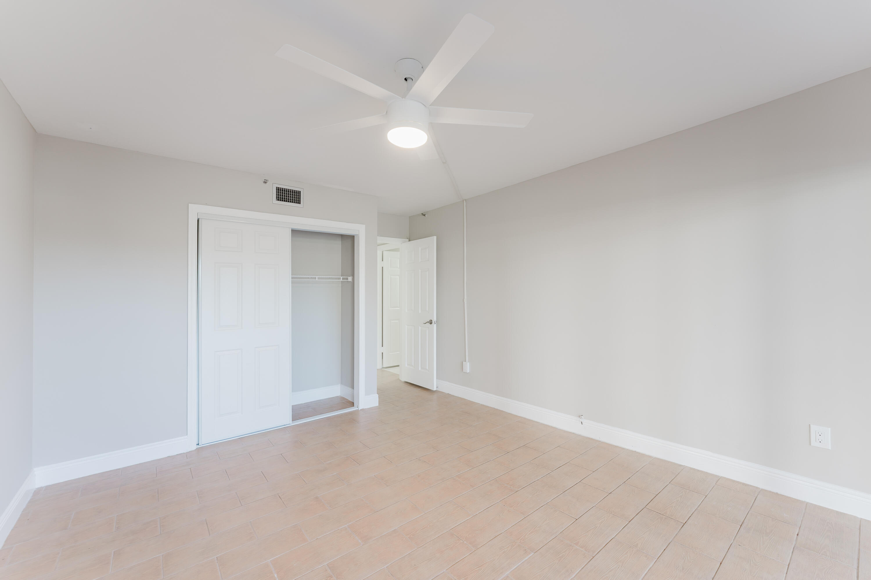 859 Jeffery Street, Unit 208 Boca Raton, FL 33487 - Photo 30 of 39 a view of an empty room