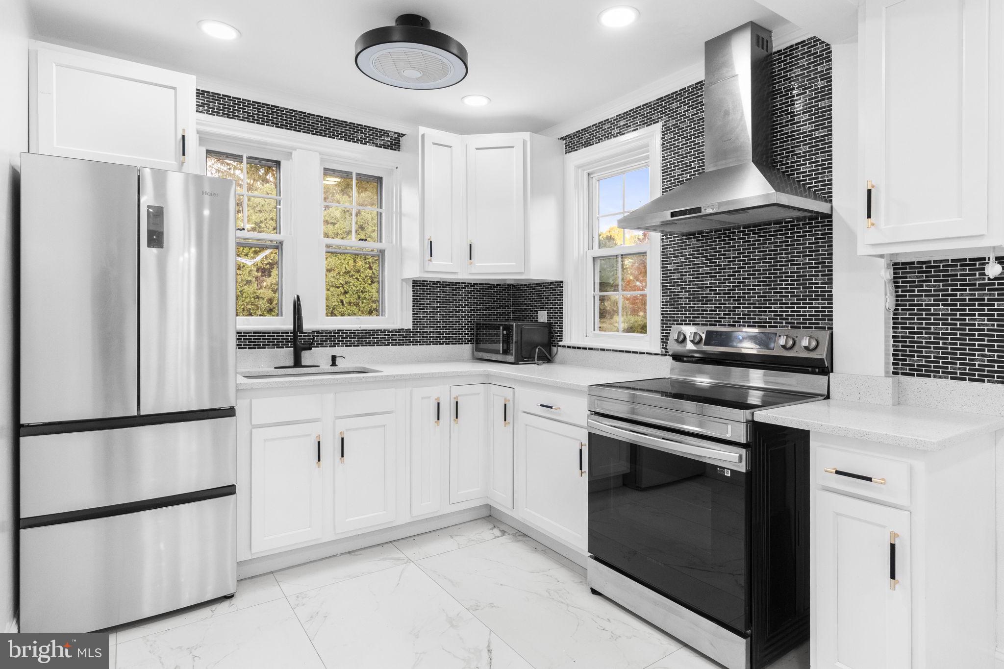 1439 Seidersville Road Bethlehem, PA 18015 - Photo 7 of 55 Gallery Image 7