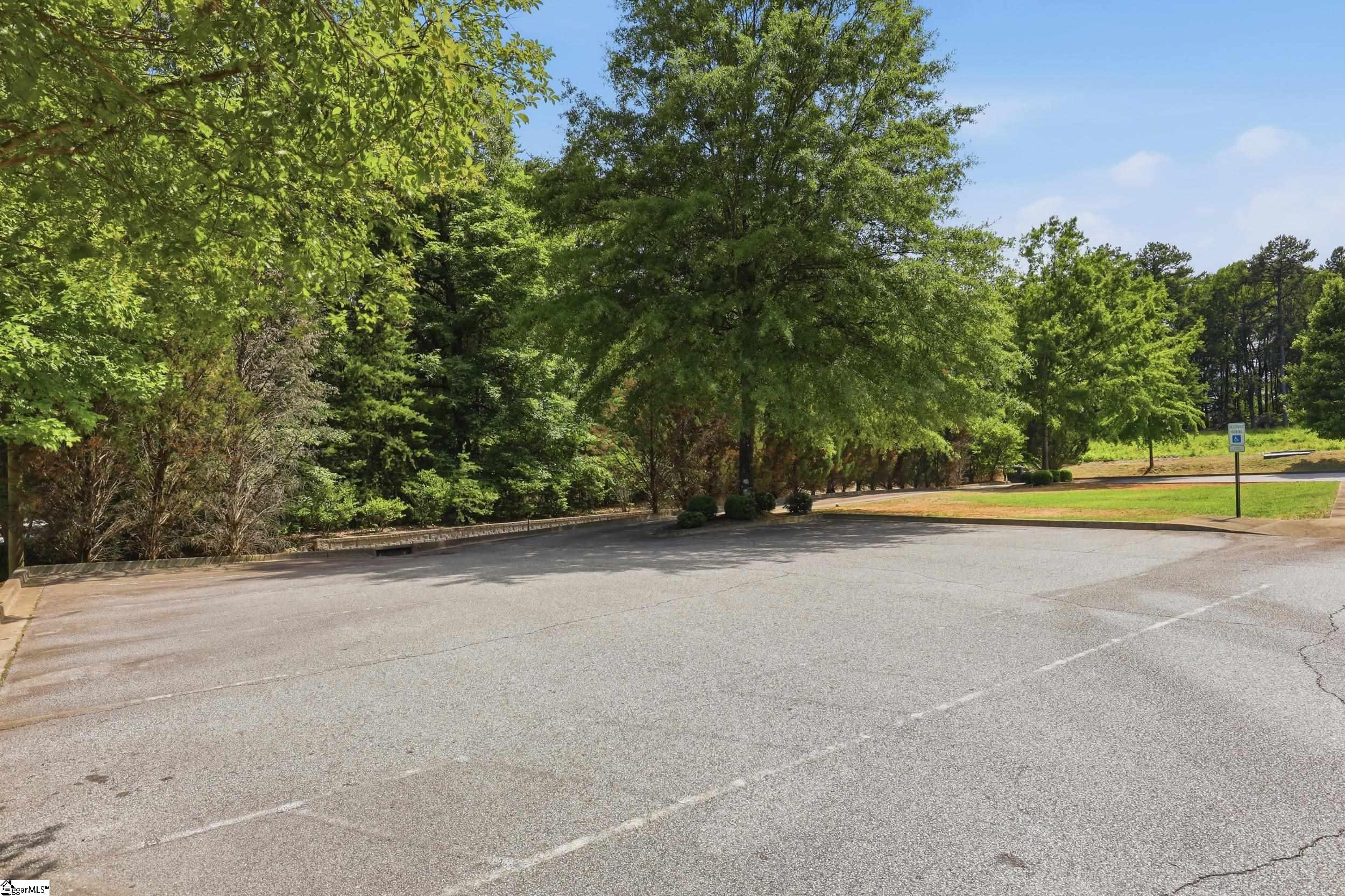 142 Mall Connector Road Greenville, SC 29607 - Photo 11 of 27