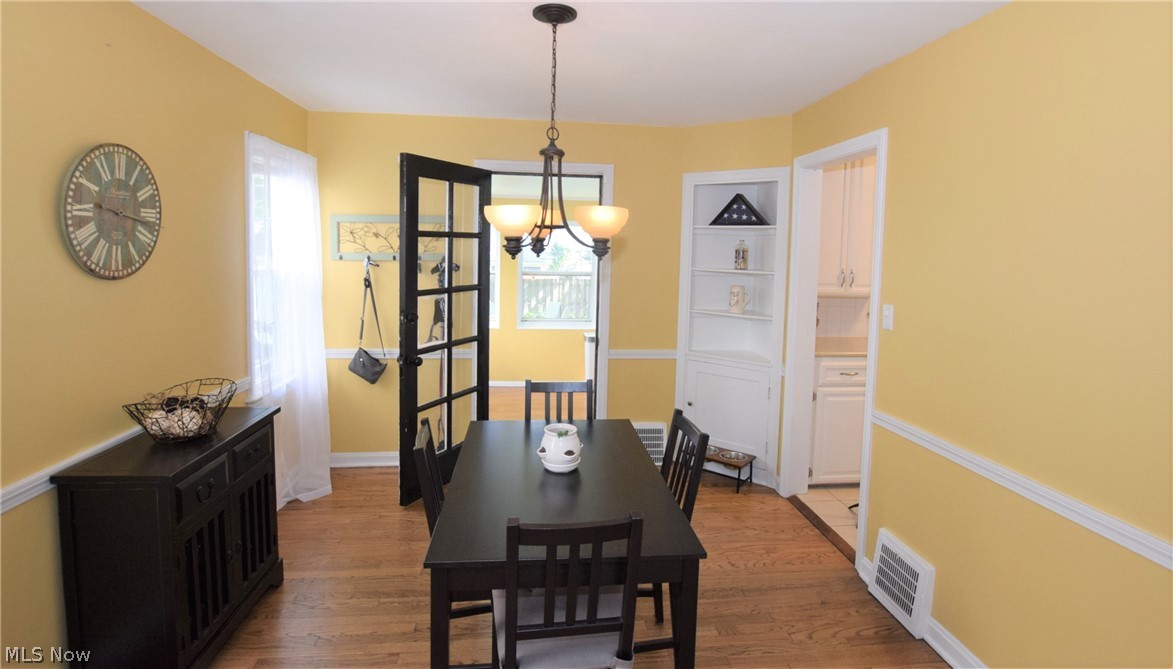 3505 Boynton Road Cleveland Heights, OH 44121 - Photo 8 of 22