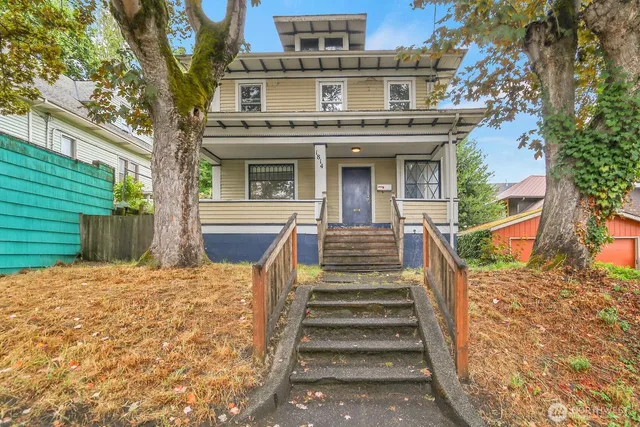 $849,950 | 1814 East Cherry Street, Seattle, WA 98122