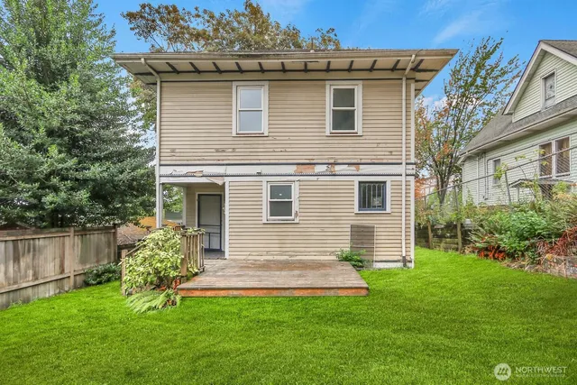 $849,950 | 1814 East Cherry Street, Seattle, WA 98122