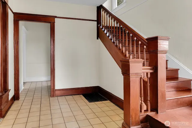 $849,950 | 1814 East Cherry Street, Seattle, WA 98122