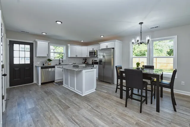 $2,195 | 146 North Trigg Avenue, Unit 120, Gallatin, TN 37066