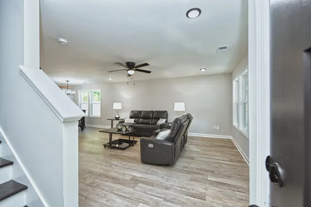 $2,195 | 146 North Trigg Avenue, Unit 120, Gallatin, TN 37066