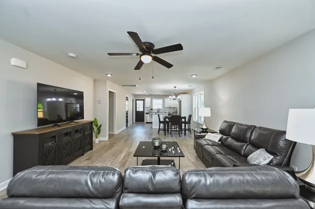 $2,195 | 146 North Trigg Avenue, Unit 120, Gallatin, TN 37066