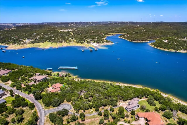 a view of an ocean and a building