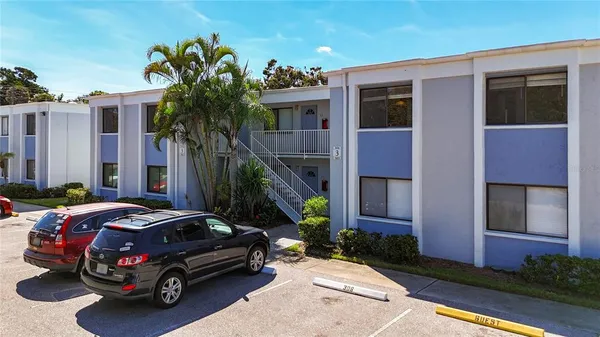 $165,000 | 5310 26th Street West, Unit 306, Bradenton, FL 34207