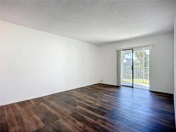 $165,000 | 5310 26th Street West, Unit 306, Bradenton, FL 34207