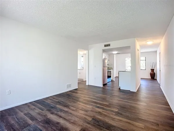 $165,000 | 5310 26th Street West, Unit 306, Bradenton, FL 34207