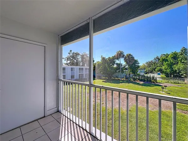 $165,000 | 5310 26th Street West, Unit 306, Bradenton, FL 34207