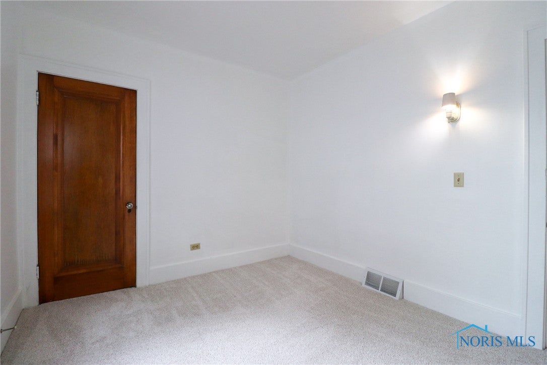 3040 Gradwohl Road Toledo, OH 43617 - Photo 17 of 34 Gallery Image 17